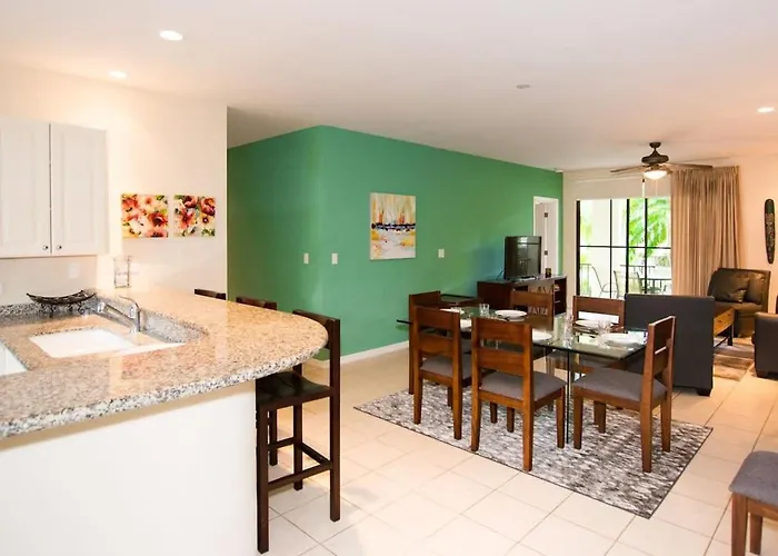 Ferienhaus Colorful 3-bd Unit Opening On Pool *