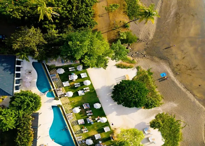 Ferienhaus Colorful 3-bd Unit Opening On Pool *